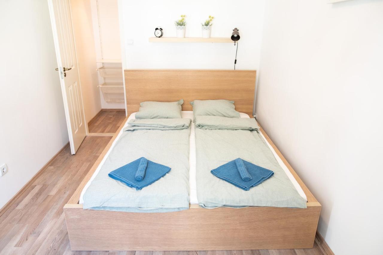 N28 Next To Andrassy. Appartement *